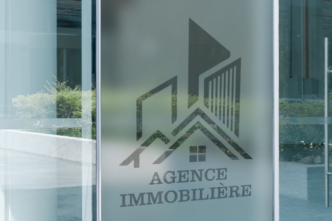 Real Estate Agency Privacy Window film